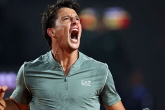 Dardeli wins after 2am, overcomes smoke delay, Jodal