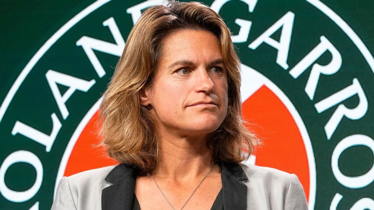 Mauresmo says the French Open prize money will remain the same this year.