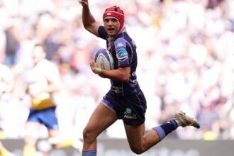 Bordeaux-Bagels, the Hurricanes are playing divine rugby. Will it fly even at test level?