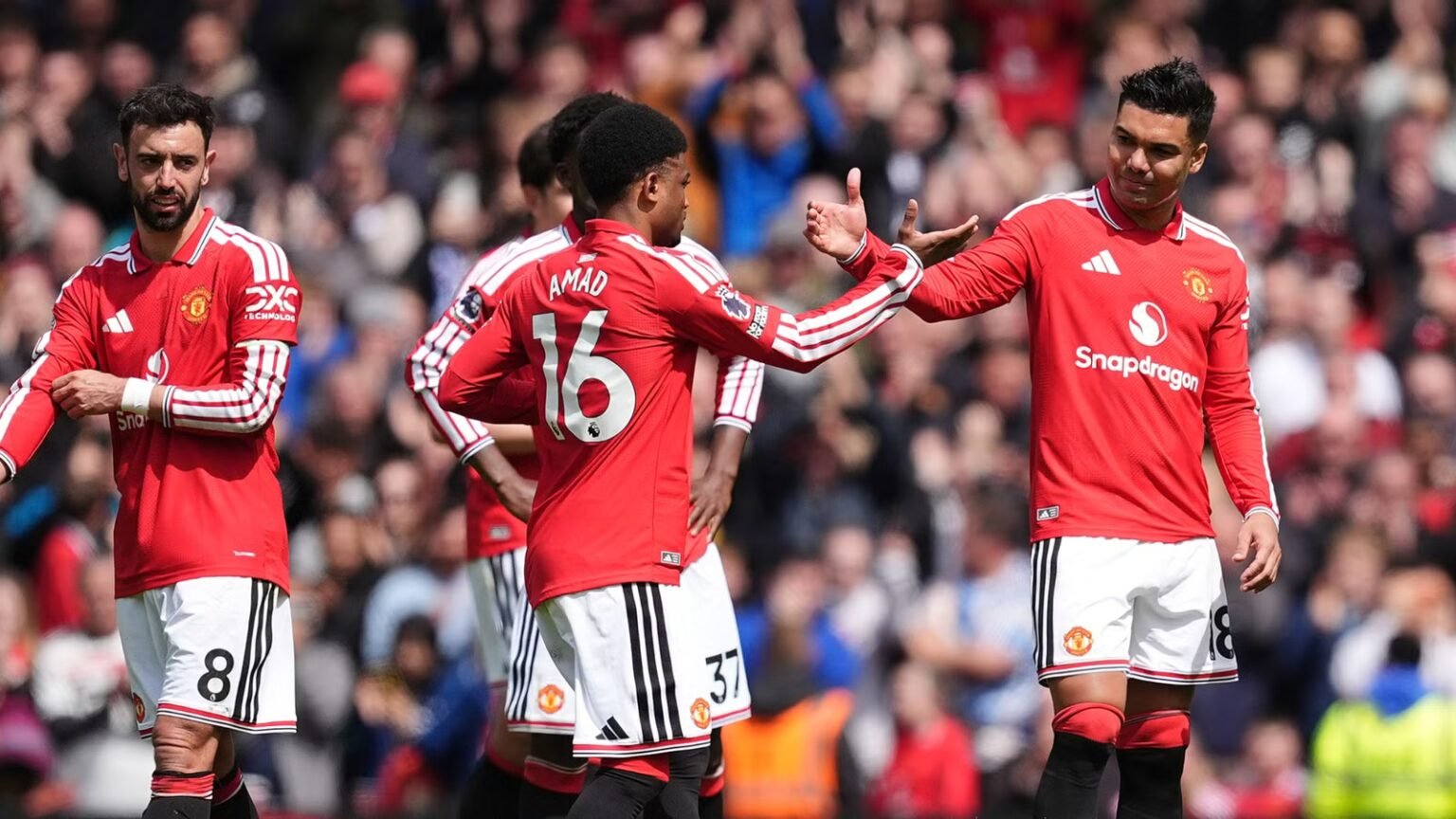 Bad news for Amad: Man United in contract talks with £69m star alongside Ederson
