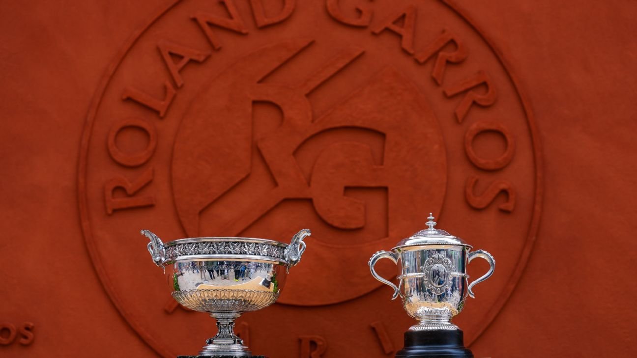 French Open tennis odds: Sinner odds on, Sabalenka narrowly favorite to win over Swiatek