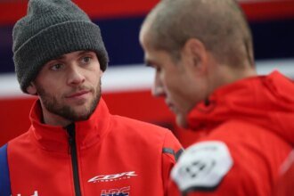 Jake Dixon with Tom Jojic, January 2026 Jerez WorldSBK Test. Credit: Gold and Goose.