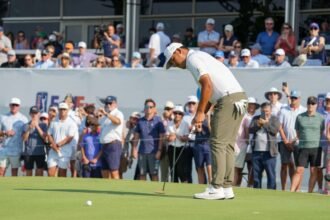 Kim Si-woo settles for 60 after bogey on Byron Nelson
