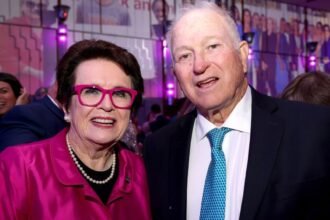 Larry King, who contributed to the growth of women's professional tennis, dies at the age of 81