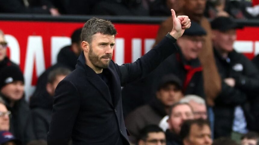 Manchester United held "new and positive" negotiations with Carrick on Friday towards a £43m star contract.