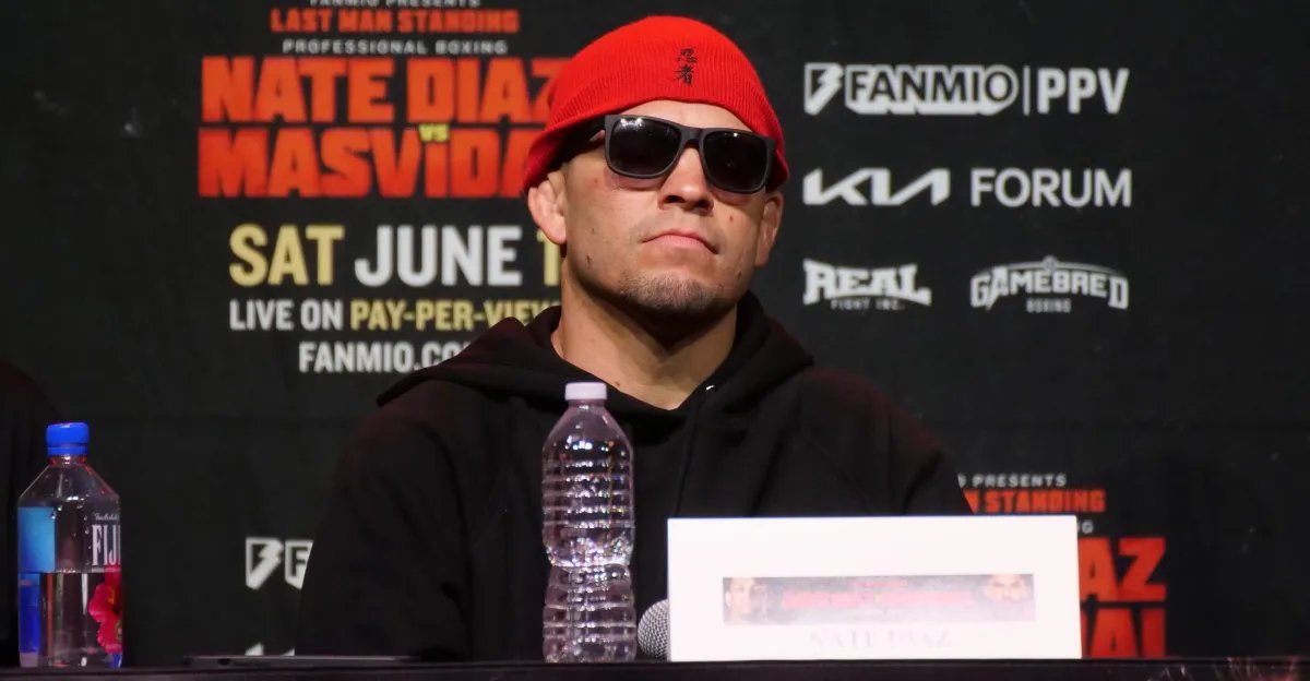Nate Diaz slams Charles Oliveira for demanding Conor McGregor while cutting off his call: 'You're full of shit'