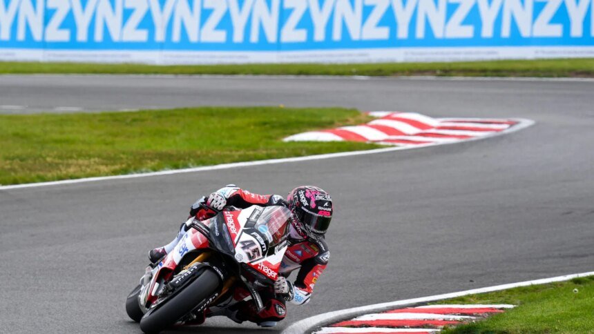 Scott Redding, 2026 Oulton Park BSB. Credit: Ian Hopgood Photography.