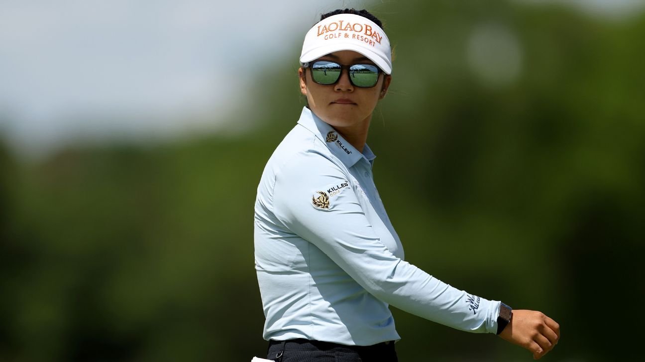 Su Bingju builds a 4-stroke lead on windy Shoprite LPGA