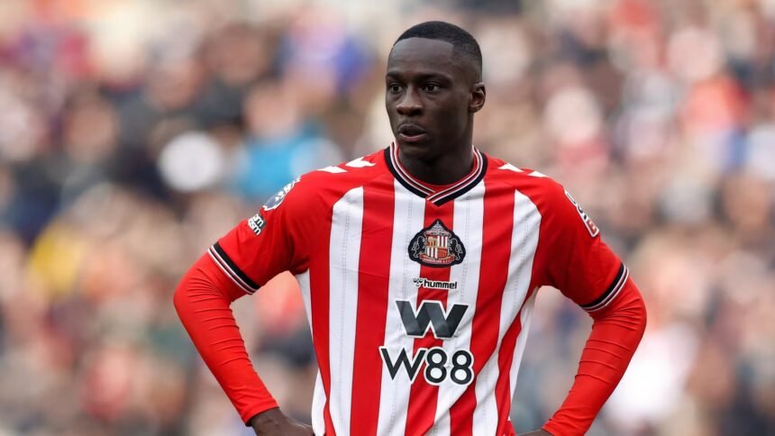 Sunderland in contract talks with £10m star player who would be a big upgrade over Diarra