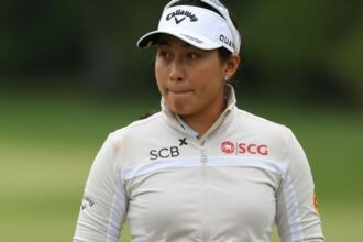 Title card 70, maintains 2-stroke lead at Mizuho Americas Open