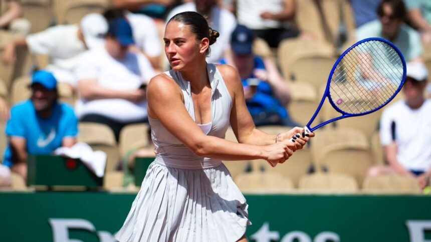Ukraine's Marta Kostyuk says a missile landed near her parents' home in Kiev