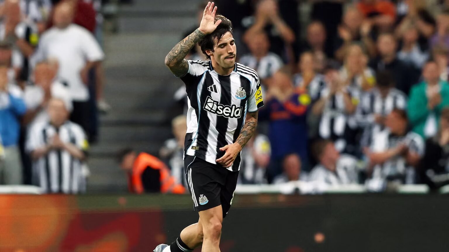 Better than Tonali: Newcastle enter contract talks for £52m midfielder