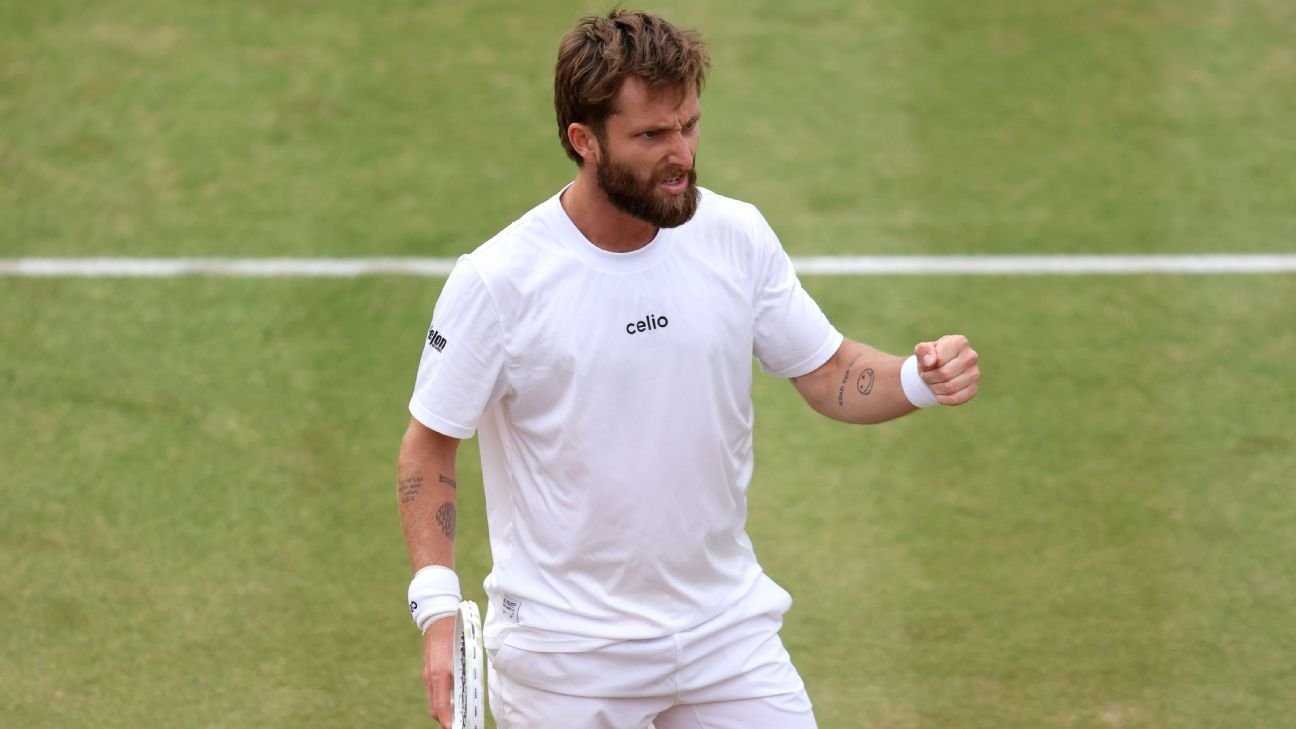 Corentin Moutet fined $40,000 for swearing in Queen's Club interview