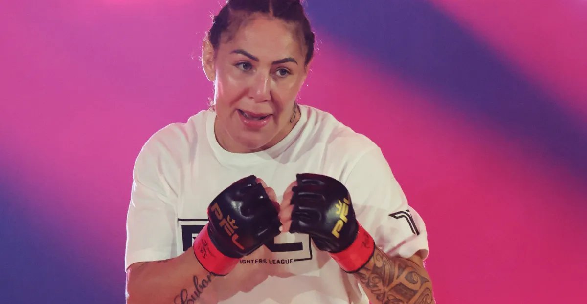 Cris Cyborg records his retirement match against Ketlen Vieira in PFL Tampa