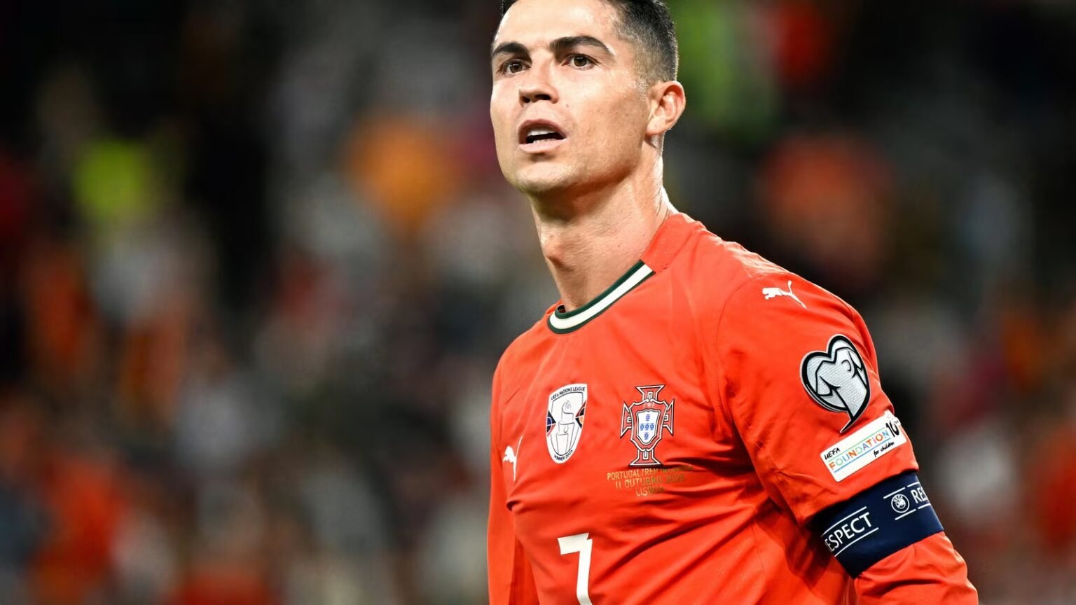 Cristiano Ronaldo gives harsh reaction to Lionel Messi and ends interview