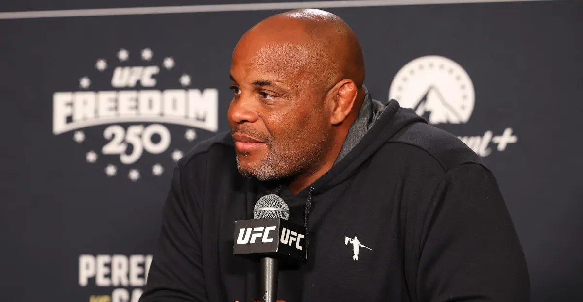 Daniel Cormier responds to controversy over hacked Twitter account: 'I would never do something like that'