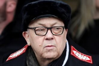 Daniel Krechinski's West Ham plans as David Sullivan resigns as co-chairman