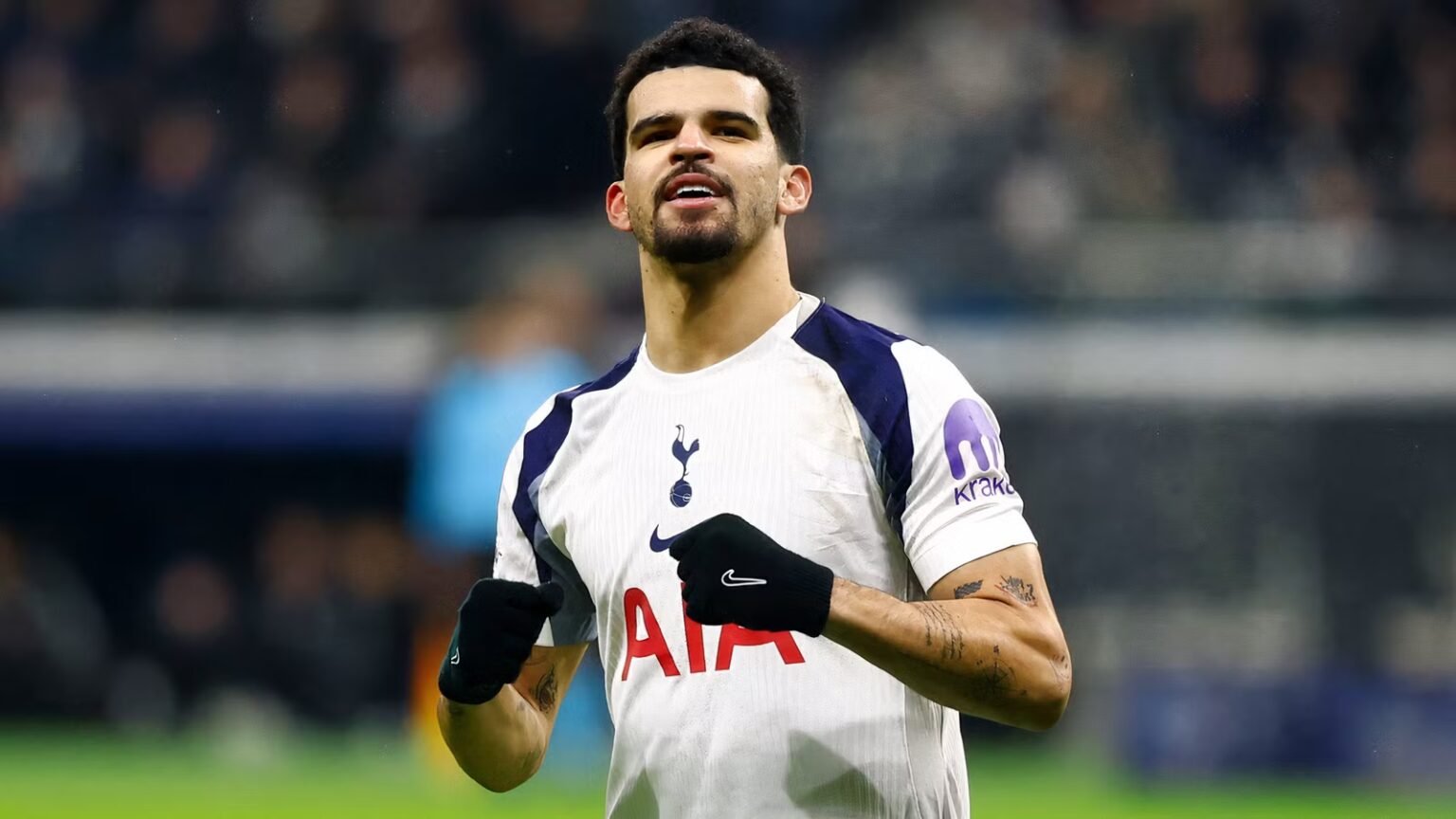 He's better than Solanke: Spurs negotiate to sign elite striker for free