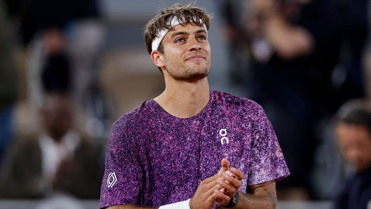 Italy's Cobolli and Arnaldi advance to French Open semi-finals