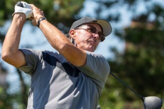 Lawyer: Phil Mickelson resigns from club amid allegations