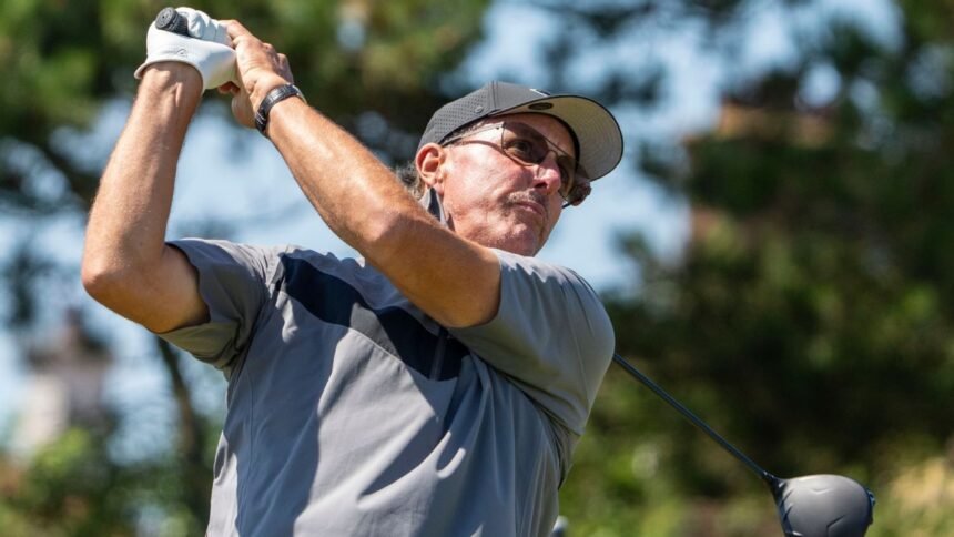 Lawyer: Phil Mickelson resigns from club amid allegations