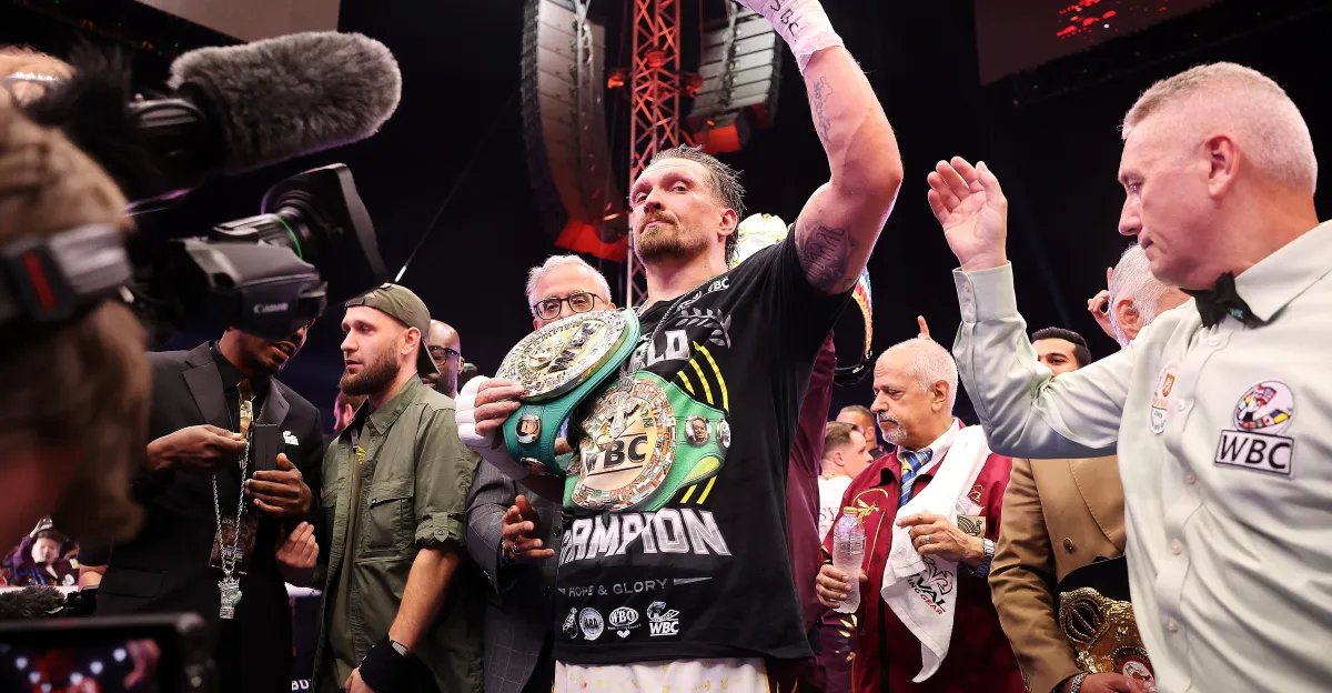 Oleksandr Usyk announces he will give up all three titles in shocking career update