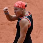 Schneider dominates top-ranked Sabalenka in French Open quarterfinals