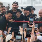 Sean Strickland sneaks into UFC Fan Fest, ejected due to safety concerns, not charged with crime