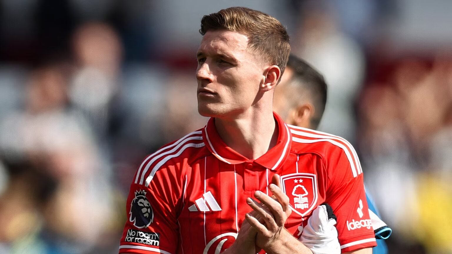 Their answer to Anderson: £80m English star wants to join Manchester United