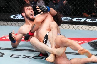 UFC Vegas 119 Video: Murtazari Magomedov hits a rare Scottish twister submission and taps Mershik Baghdasaryan