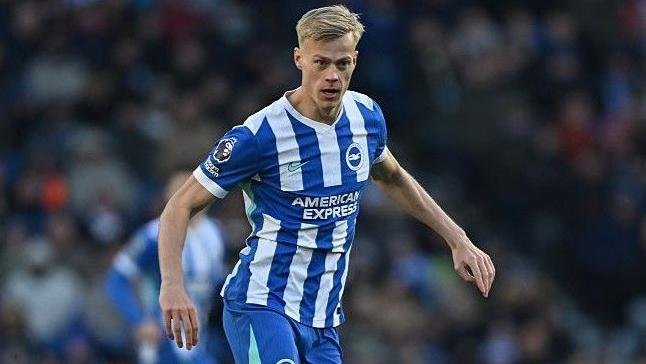 Van Hecke wants clarity on future after Brighton rejected two Spurs offers