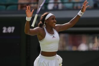 Gauff returns, Krejcikova advances to Wimbledon third round