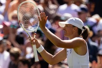 Iga Swiatek's mental strategy at Wimbledon: Clearing her mind