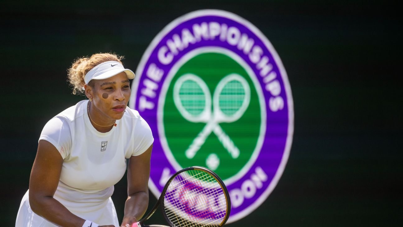 Williams sisters compete in doubles match at Wimbledon on Saturday