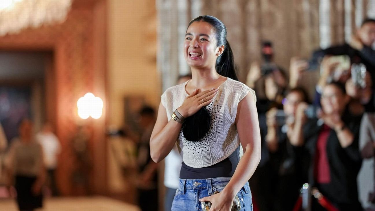 'This is our victory' Alex Ila receives a hero's welcome in Malacañang