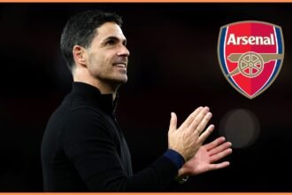 Arsenal manager Mikel Arteta applauds the fans at the Emirates Stadium