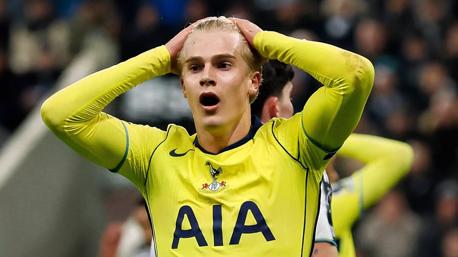 Better than Bergvall: Why Spurs want to sign a third midfielder