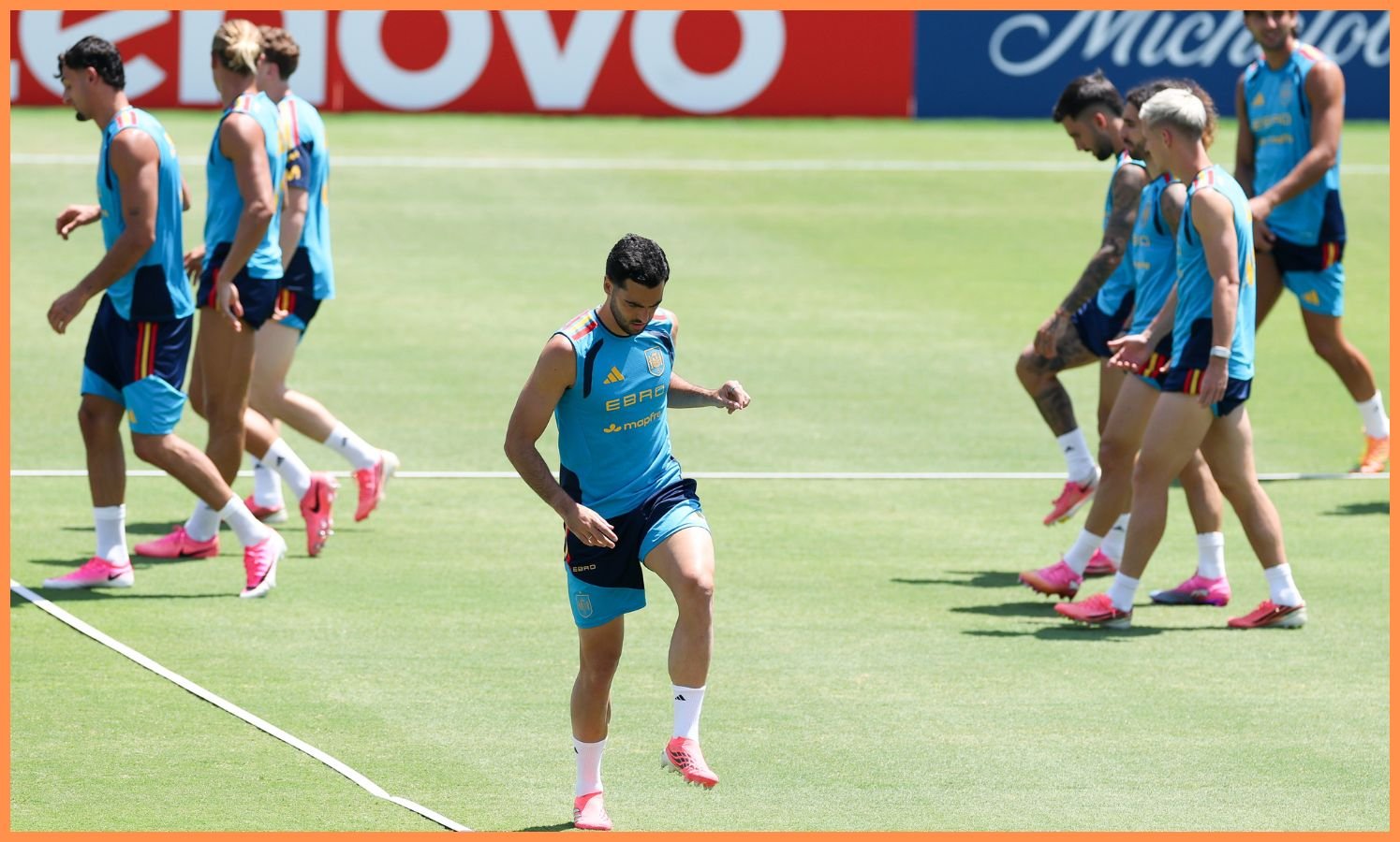 Mikel Merino in Spain training