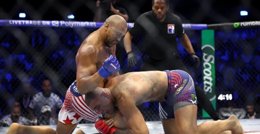 Charles Oliveira: Herb Dean's mishandling of Cyril Gane's illegal strike 'should serve as a lesson'