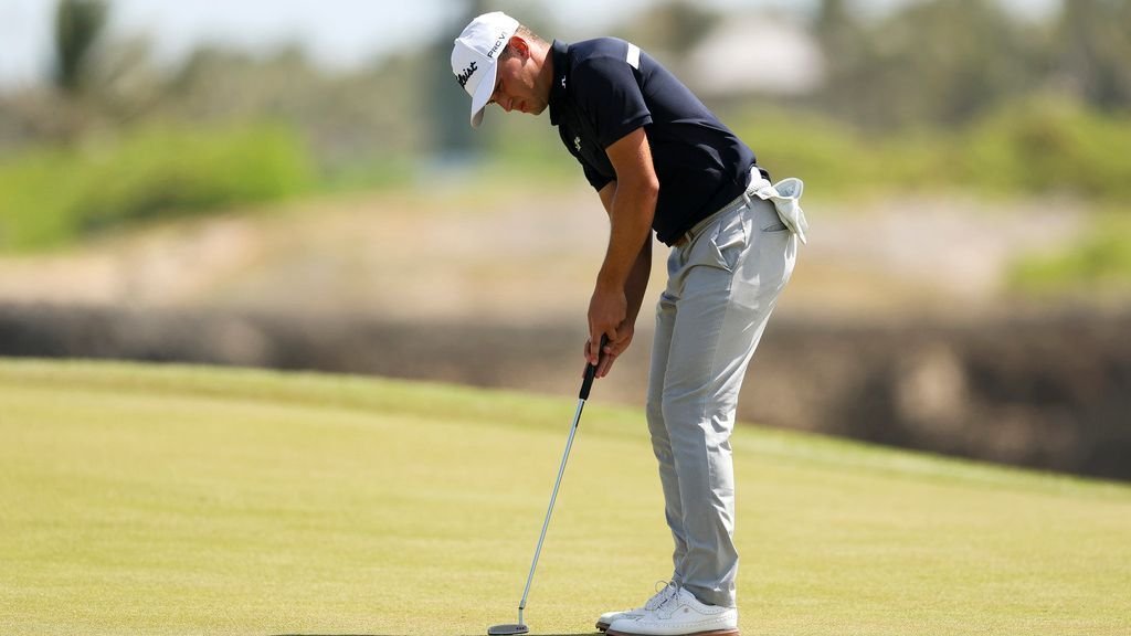Clements holds two-shot lead at Corales Punta Cana Championship