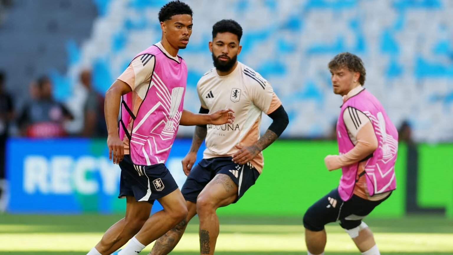 Everton open approach to sign 'fantastic' former Aston Villa star
