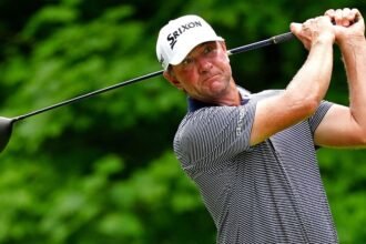 Lucas Glover and Lee Hodges tie for lead in John Deere Classic