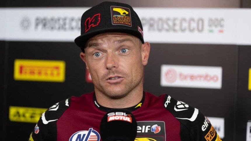 Sam Lowes speaks to the media, 2026 UK WorldSBK. Credit: Gold and Goose.