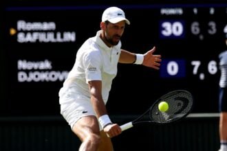 Slicing is not yet a dead art at Wimbledon