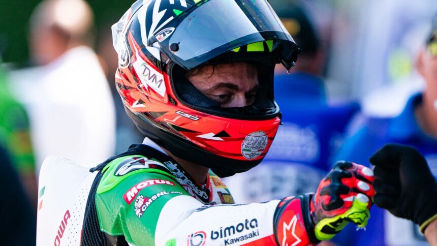 Axel Bassani, 2026 UK WorldSBK, entering pit box. Credit: Tony Goldsmith.