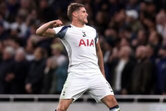 Tottenham star Micky van de Ven reacts to Sandro Tonali's £100m deal on social media