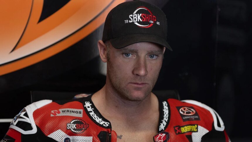 Tommy Bridewell, 2026 UK WorldSBK, pit box. Credit: Gold and Goose.