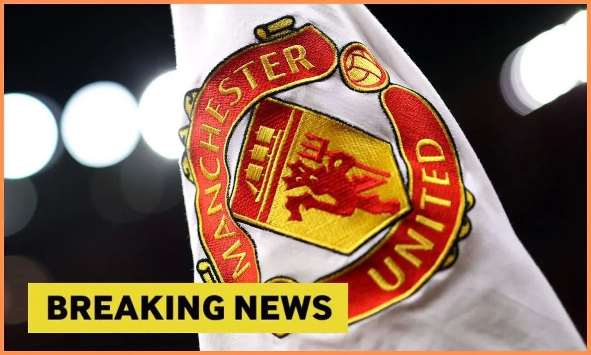 Man United flag with overlay of breaking news